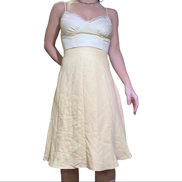 Yellow flowy skirt - Picture 1 of 2